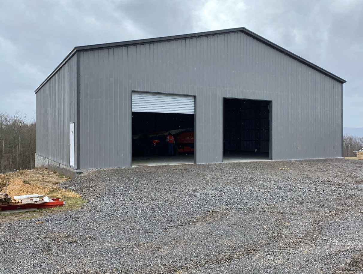 Commercial shed building